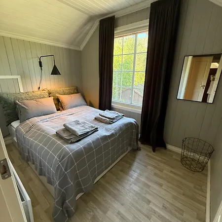 Central Apartment Apartman